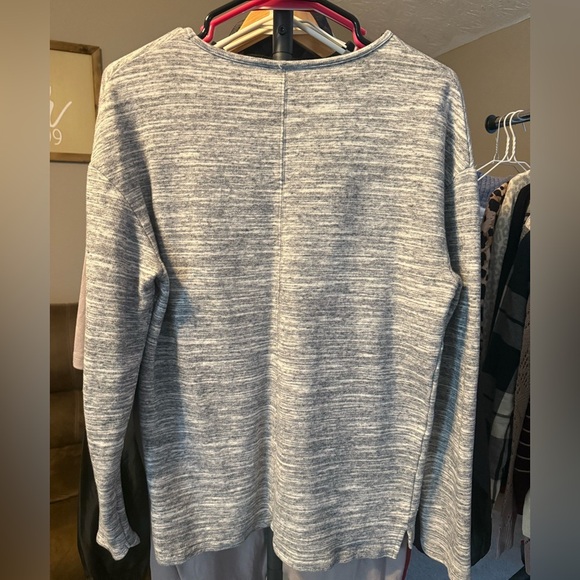 H&M Women’s Gray Marled Knit Long Sleeve Pullover Top Size M - Picture 4 of 4